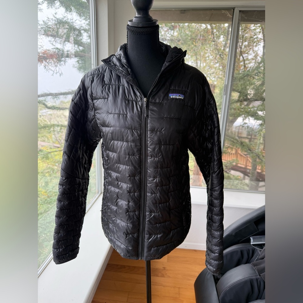 NWT Patagonia Women's Micro Puff Hoody Black Small